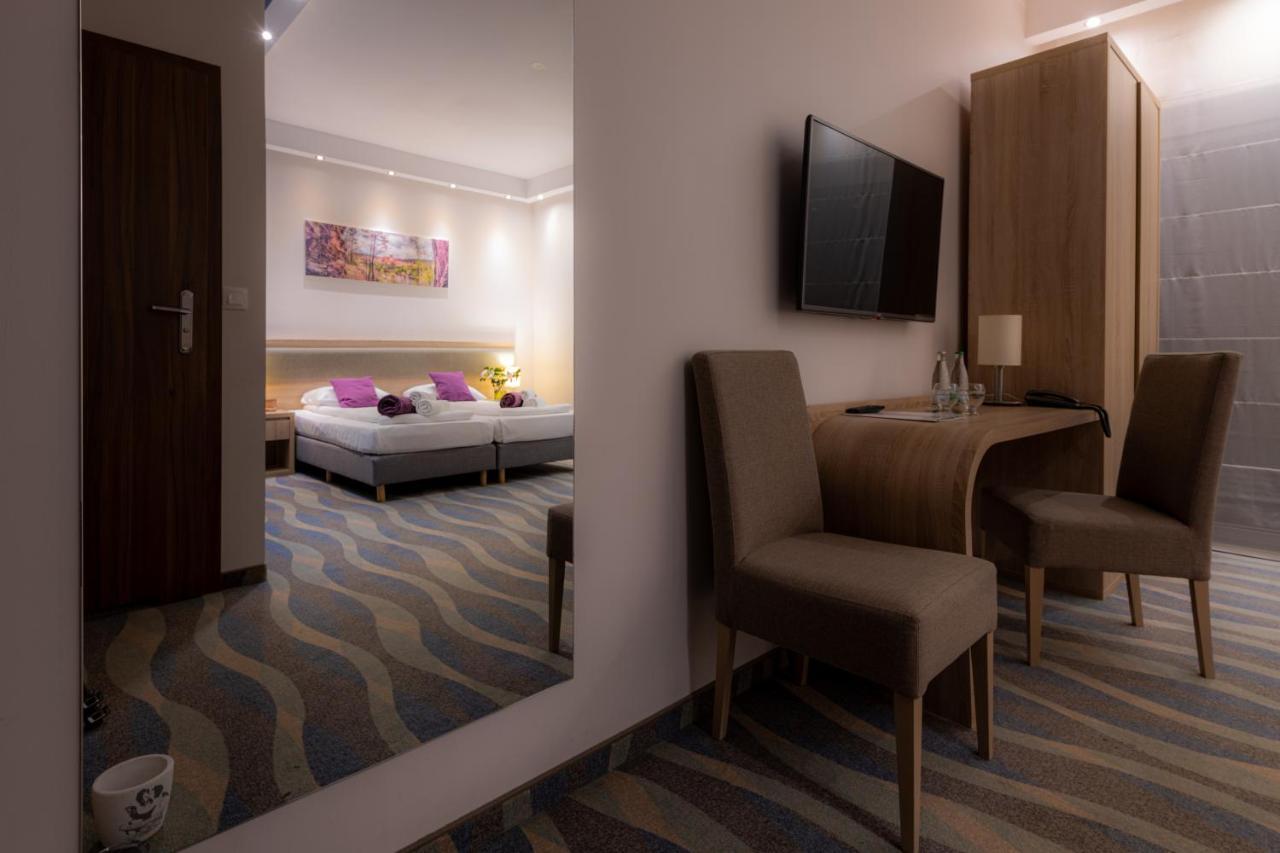 Hotel バルド エクステリア 写真